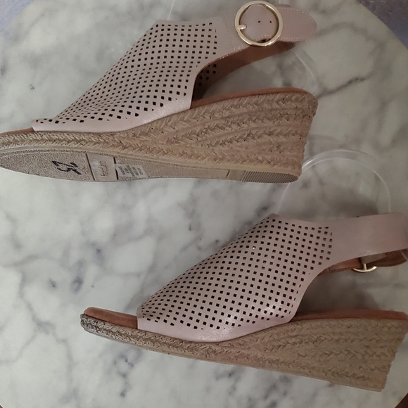 Franco Sarto Shoes - Franco Sarto Espadrille Wedge tangold metallic7M